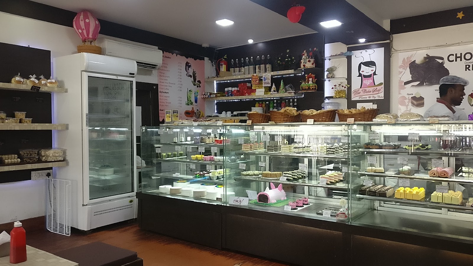 Pandhal Cake Shop Ernakulam Kerela - order online - indiacakes.com